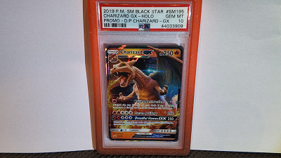 PSA 10 Charizard GX #SM195 • Sun & Moon Promos or £200