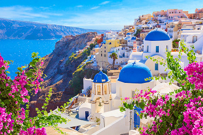 5 nights in Santorini or £1750