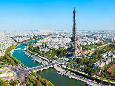 3 nights in Paris or £1000