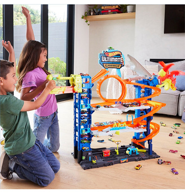 Hot Wheels City Let's Race or £50
