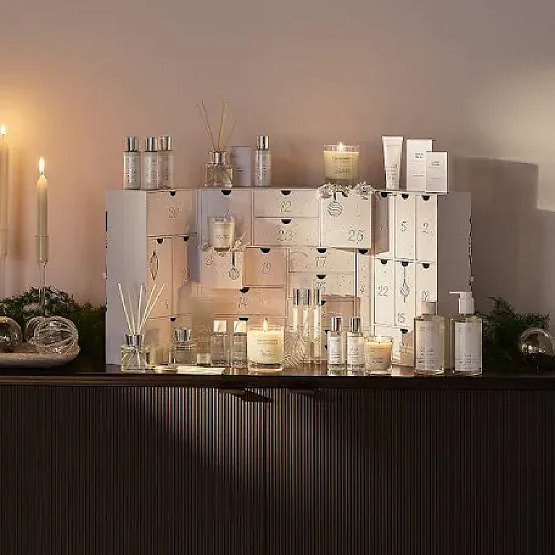 The White Company Advent Calendar #1